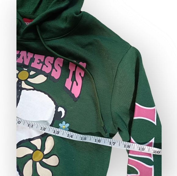 Peanuts Happiness is Loving others hoodie medium - Picture 4 of 11